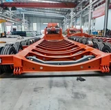 ما هو نوع المحاور التي تمتلكها عادةً نصف المقطورات المنخفضة؟